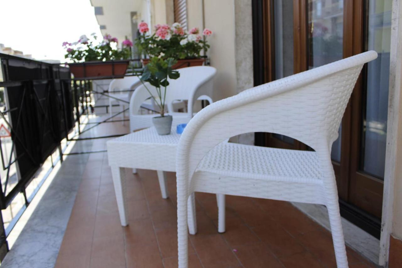 Bed and Breakfast Wisarelax à Brusciano Extérieur photo